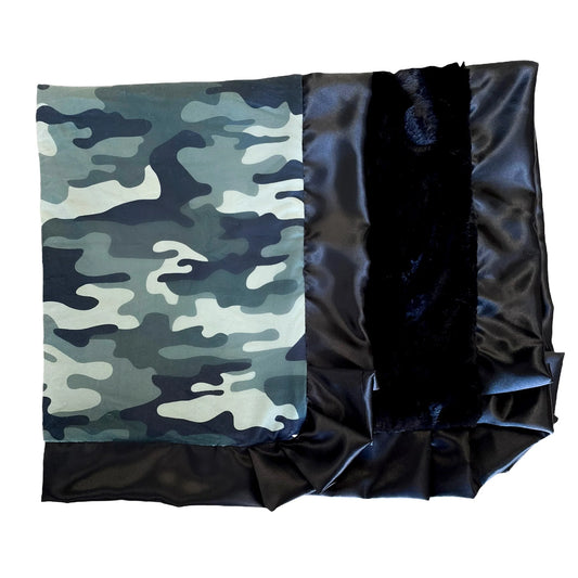 Rockin Royalty Camo + Black Blanket
