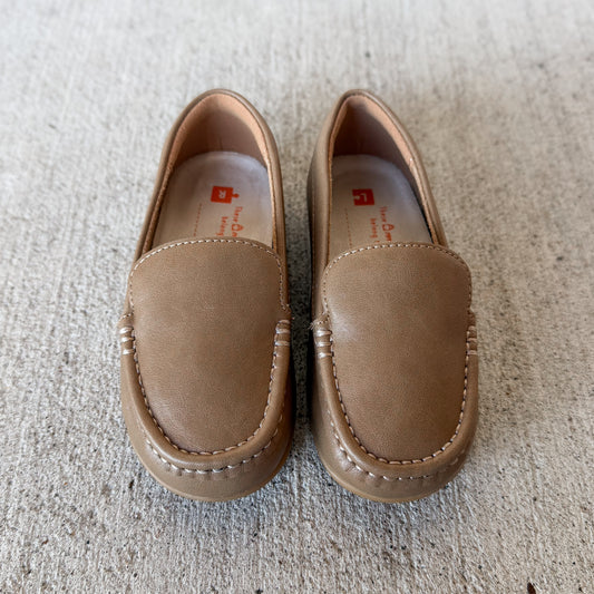 Oomphies Tan Thaddeus Loafer