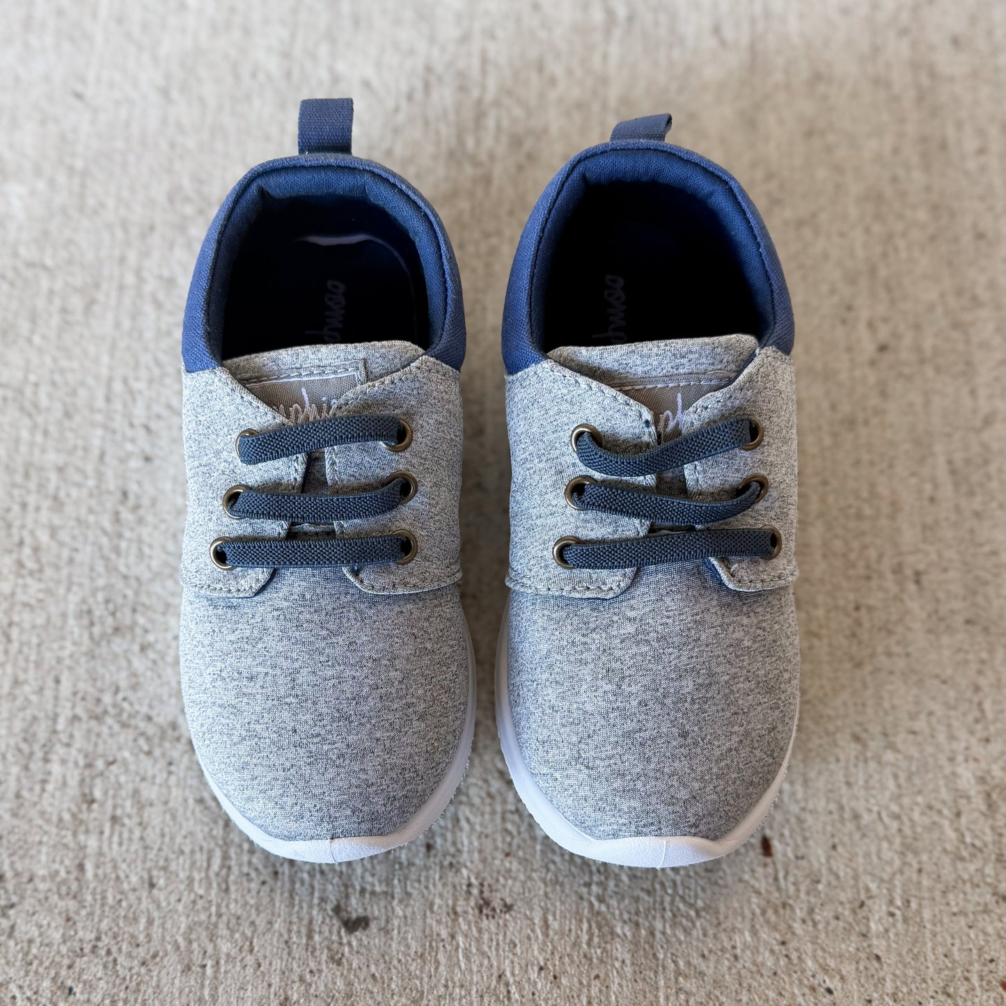 Oomphies Grey Sunny Sneaker