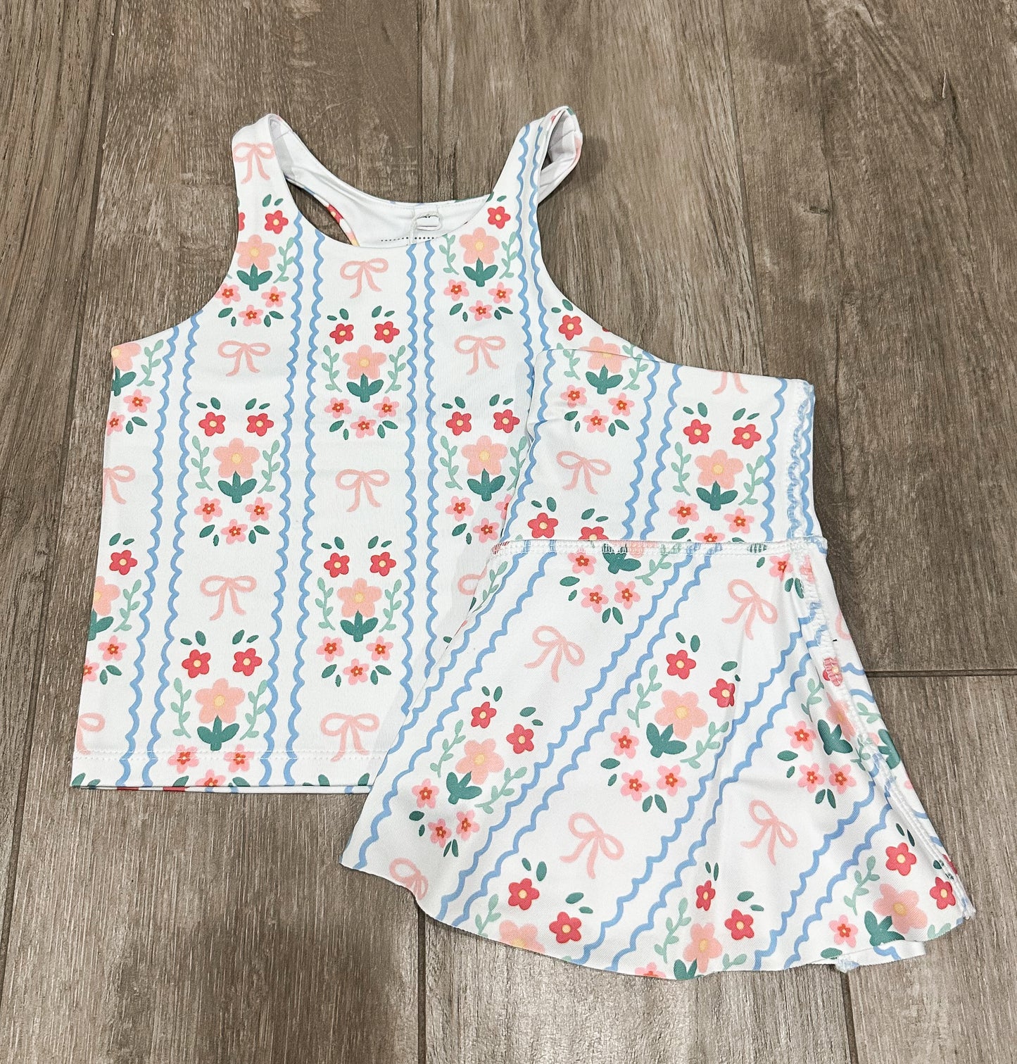 Honesty Floral Bow Sport Tank