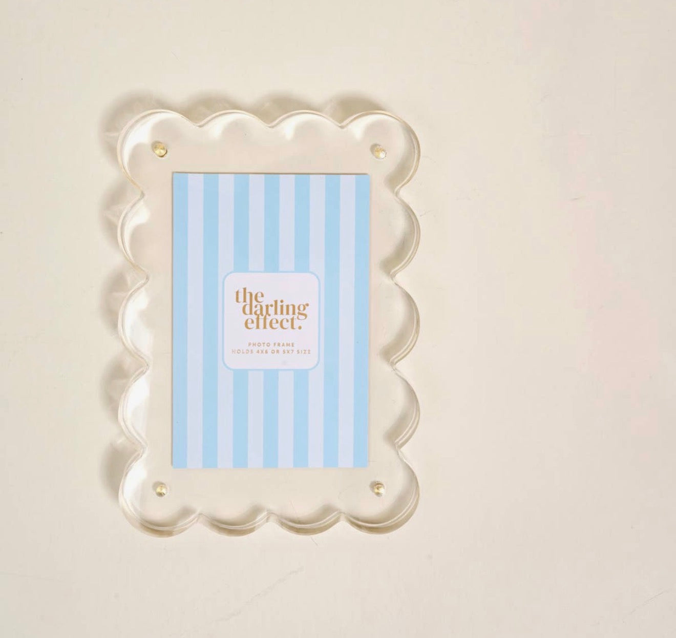 Darling Effect Clear Rectangle Scalloped Picture Frame