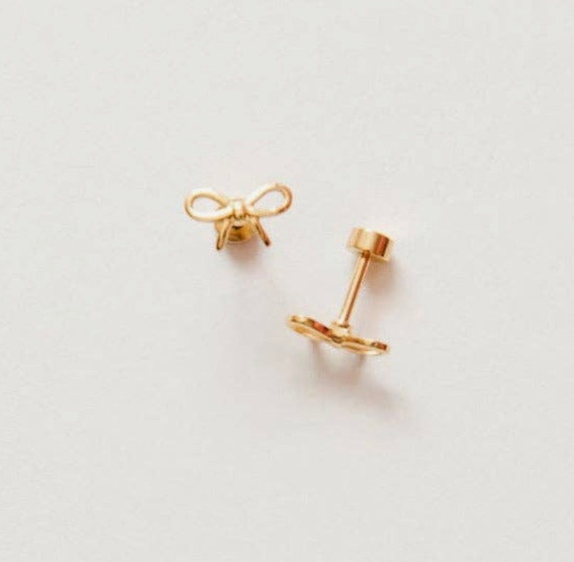 Pip Pop Post Bow Studs
