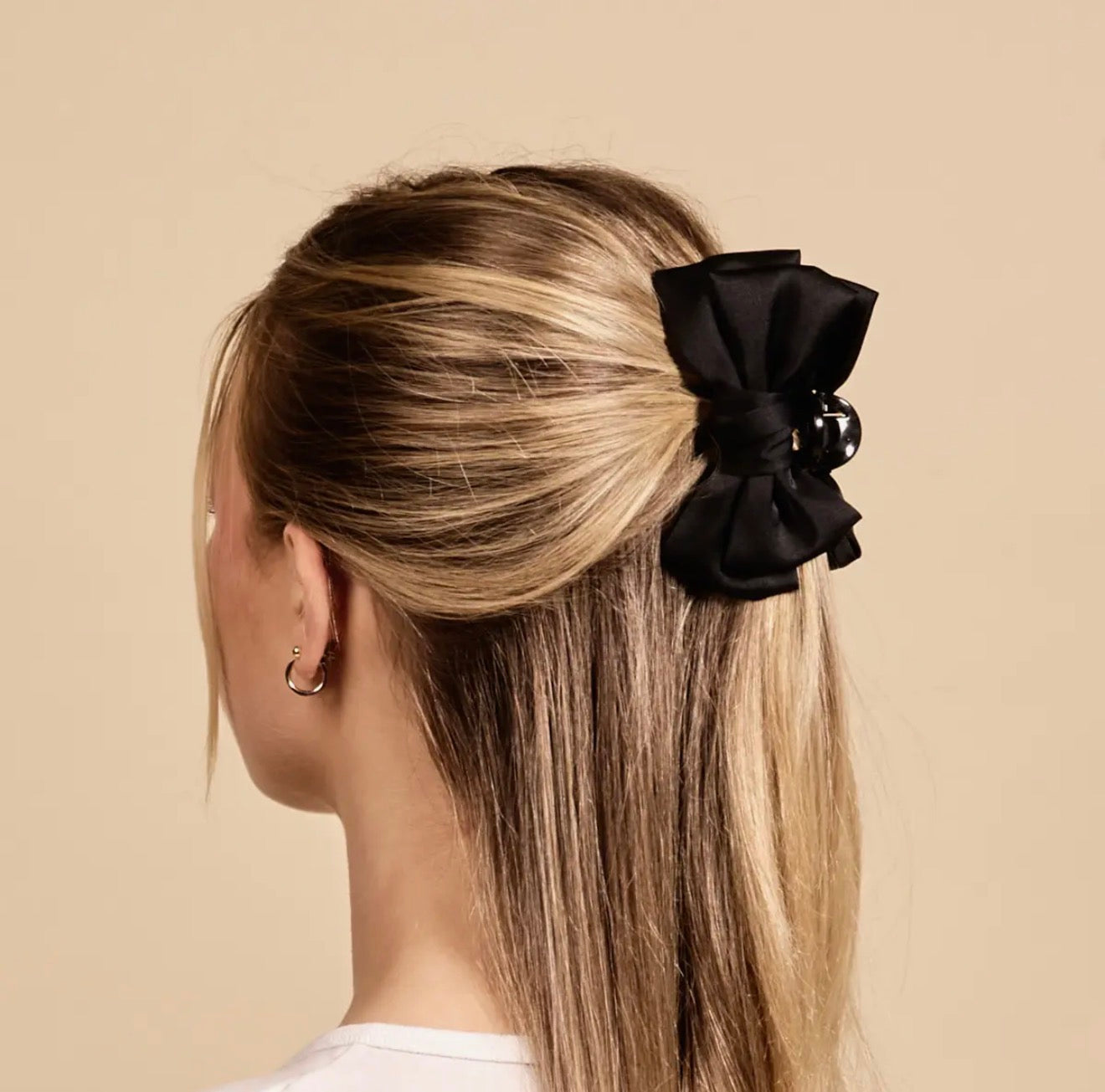 Darling Effect Black Satin Bow Claw Clip