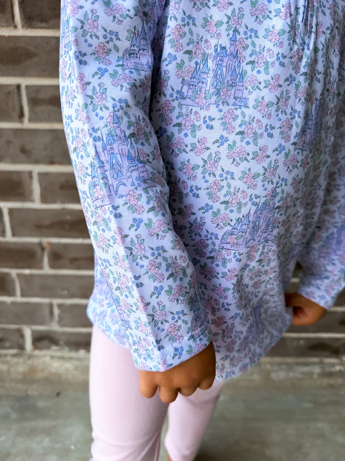 Trotter Street Hidden Castle 1/4 Zip Pullover Set