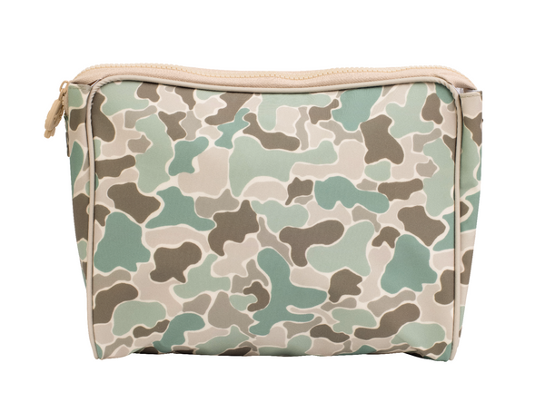 Apple Of My Isla Camo Go Bag
