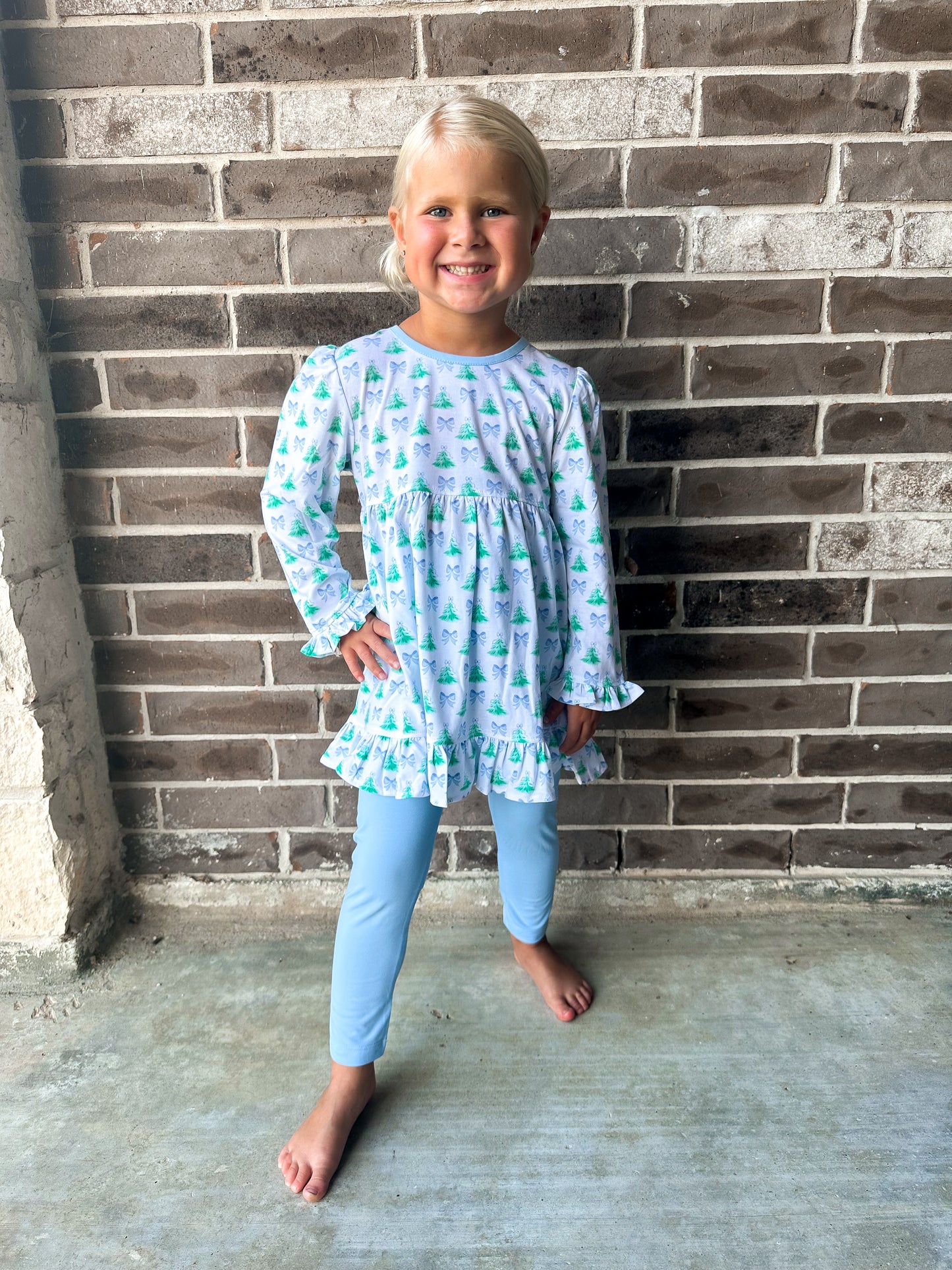 Three Sisters Christmas Tree & Bows Legging Set