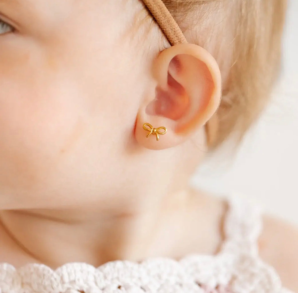 Pip Pop Bow Stud Earrings