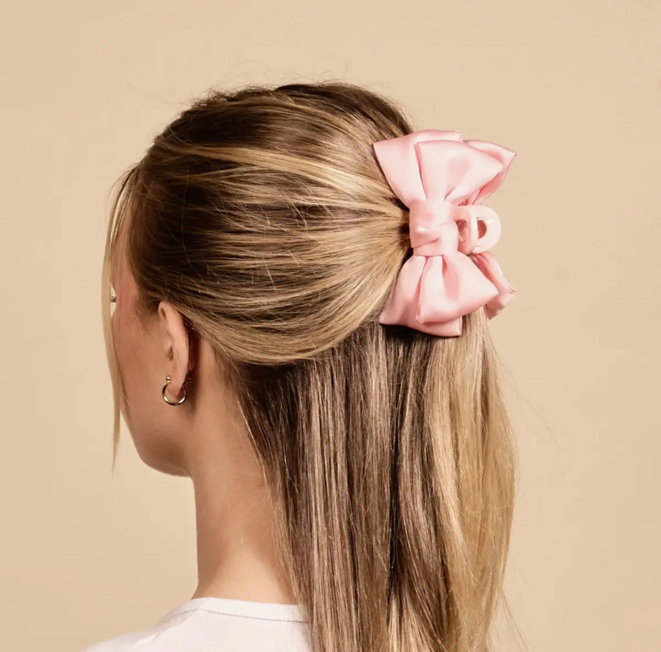 Darling Effect Blush Satin Bow Claw Clip