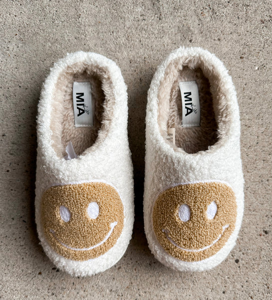 Mia Smiley Slippers