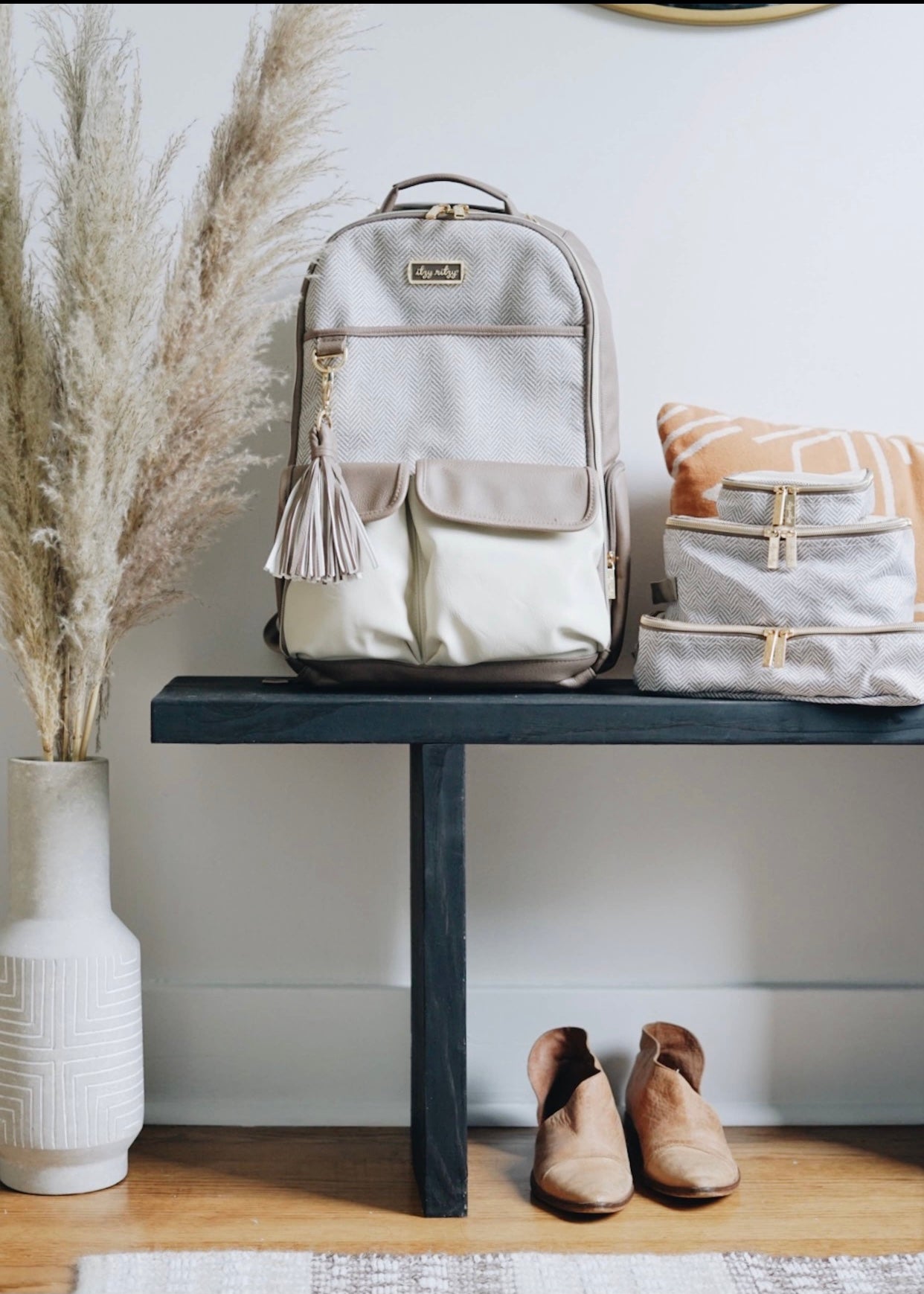 Itzy Ritzy Taupe Packing Cubes